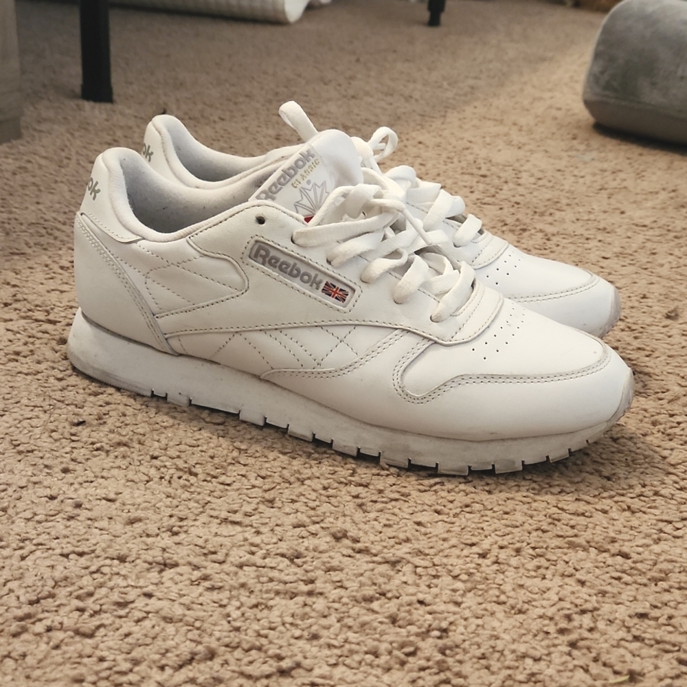 White Reebok Classic Shoes, Womens Size 8